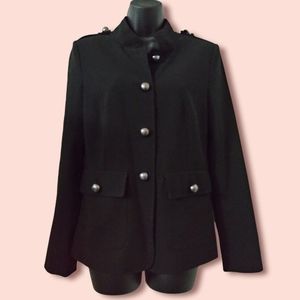 Vince Camuto Sz. 6 Black Short fitted waist blazer.